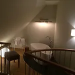 Zufriedenheit Ξενοδοχείο 4*