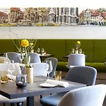 Zufriedenheit Ξενοδοχείο 4*